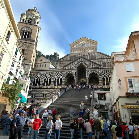 Quattro Passi Апартаменти Амальфі